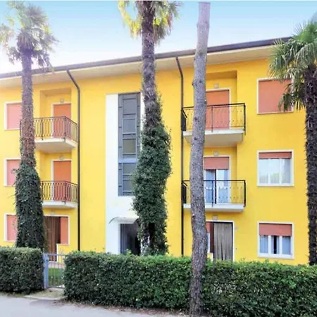 Bright Flat In A Quiet Area Near The
