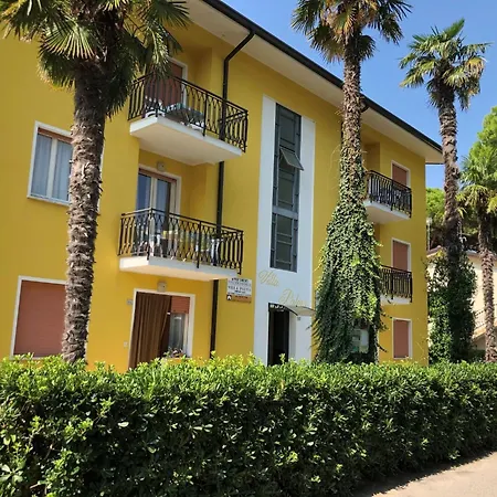 Apartament Birght Flat In A Quiet Area Near The