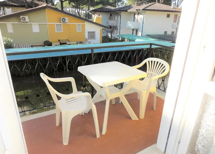 Apartman Birght Flat In A Quiet Area Near The