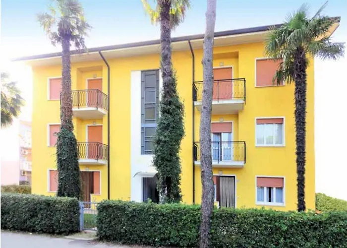 Birght Flat In A Quiet Area Near The